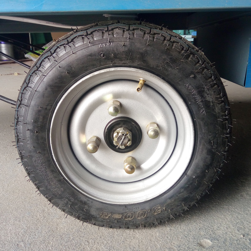 定制正新朝陽(yáng)前進(jìn)叉車實(shí)心輪胎 適用于合力杭叉前28*9-15后650-10規(guī)格的專業(yè)解決方案